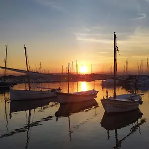 https://apartament-catalunya-moderno-cntrico-y-parking.catalonia-hotels.com